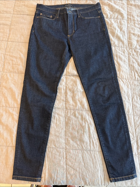Banana Republic Denim - Banana Republic Sculpt Skinny Jeans in Dark Blue with Brown Stitching